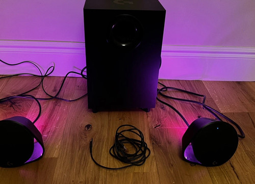 Logitech g560 lightsync rgb - lightsync,