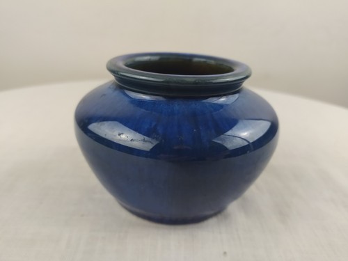 Urn shaped glazed electric - urn,