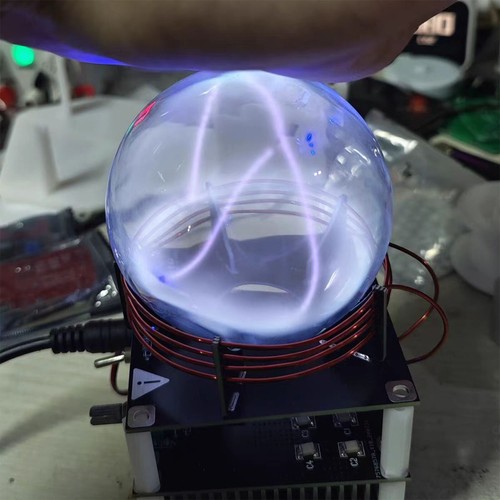 Blue white plasma toroid - plasma, drive