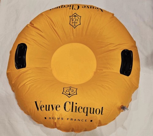 Veuve clicquot champagne - veuve,
