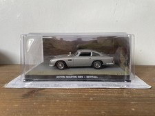 ASTON MARTIN DB5 #133 007