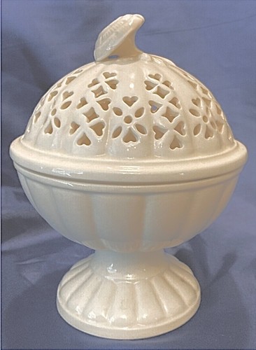 Royal creamware pot pourri - royal,