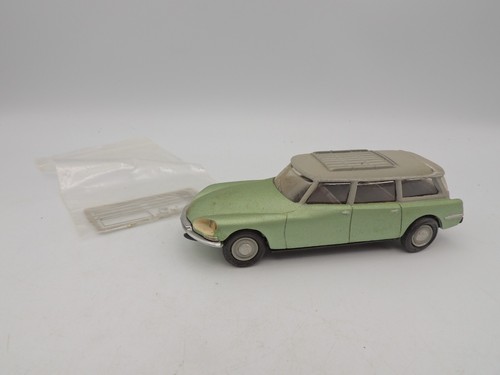 Vroom citroen 21 break - ds,