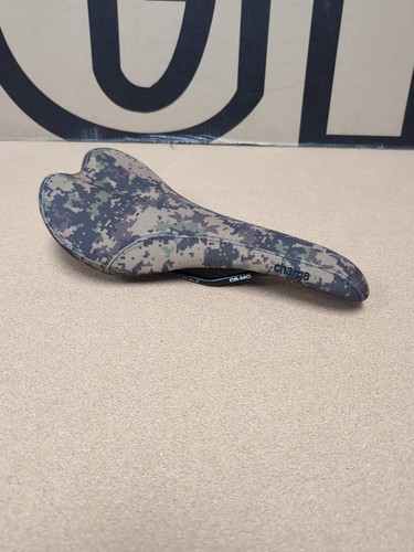 Charge bicycle saddle green - charge,