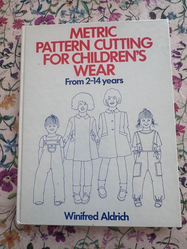 Metric pattern cutting for - pattern,