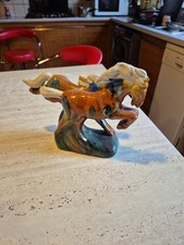 2 HORSES FIGURINE