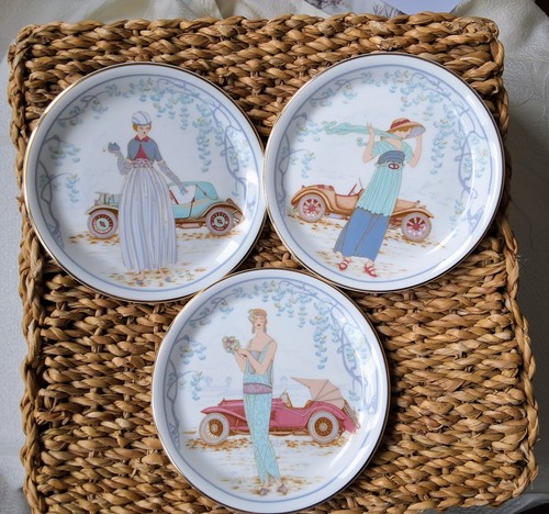 Fenton decorative plates - plates, art
