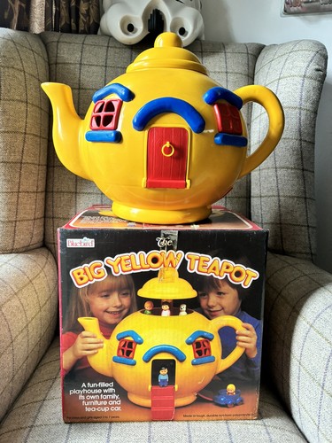 Vintage 1981 big yellow teapot - vintage,