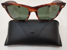 1980's VINTAGE RAY-BAN B&L
