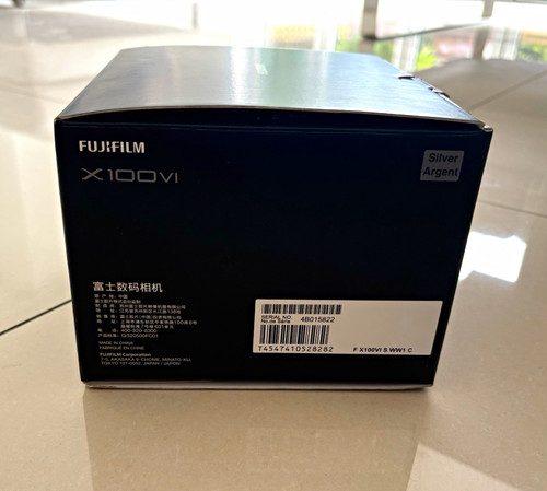 Fujifilm x100vi silver compact - silver,