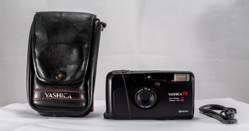 Yashica 35mm film camera - ,