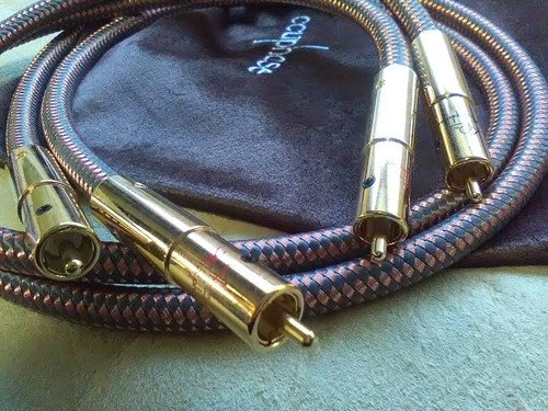 Accuphase 40th anniv - "r-50",