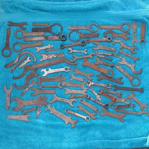 Vintage automotive tool - automotive,
