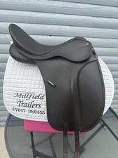 17.5Inch Brown Wintec Dressage Saddle Flocked Adjustable Gullet Ref 853
