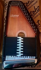 Oscar Schmidt Autoharp. 15
