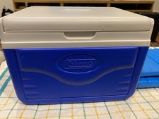 Coleman 4.7Lt Cool Box Model with Flip-Lid Cup Holders. 25cm x 19cm x 18cm 