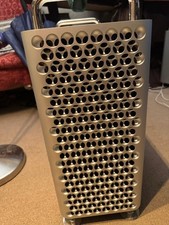 Apple Mac Pro 2019 -- 12 Core