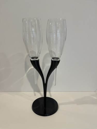 Moët chandon dual champagne - &,
