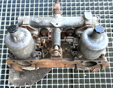 Twin Su carburettors carbs