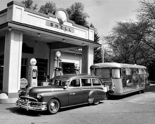 1950s classic car towing - 1950s,
