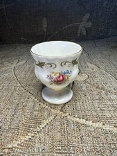 Royal Albert England Berkeley - Footed Egg Cup