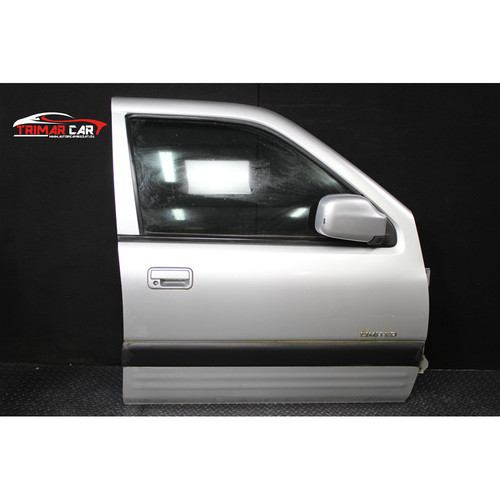 Right front door panel - door,