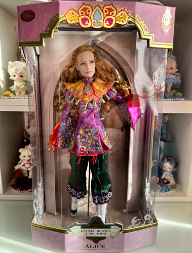 Disney store alice - alice, in