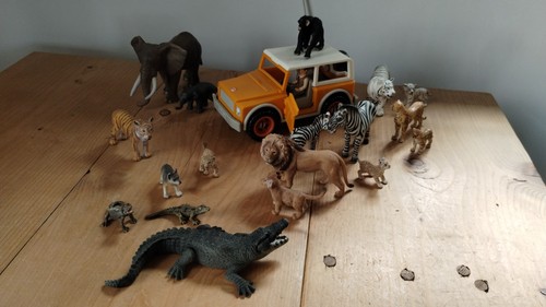 Schleich jeep and safari - and,