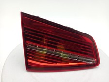 VOLKSWAGEN PASSAT Tail Light