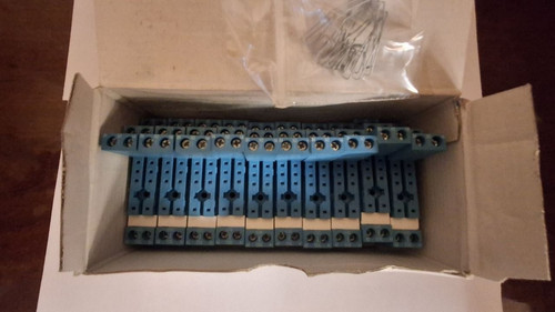 Finder 75sma relay socket - finder,