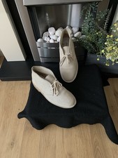 BATA Men’s Desert Boots Size