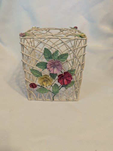 Metal floral shabby chic cube
