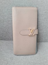 LV Capucines Long Wallet