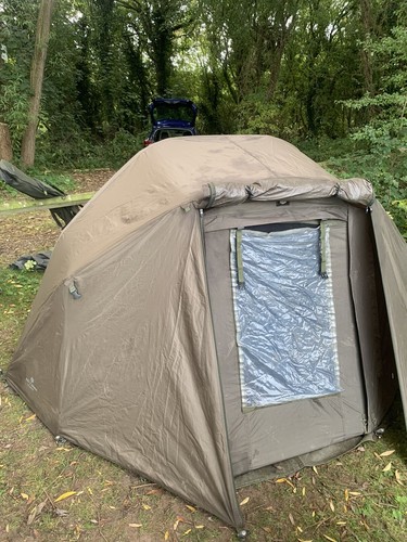 Carp fishing bivvy man - 1,