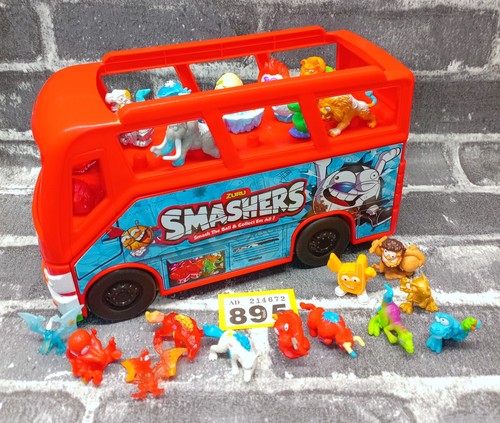 Zuru smashers football - zuru, bus
