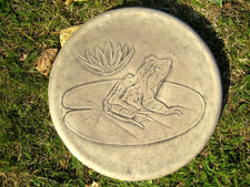 Garden Stepping Stones Frog