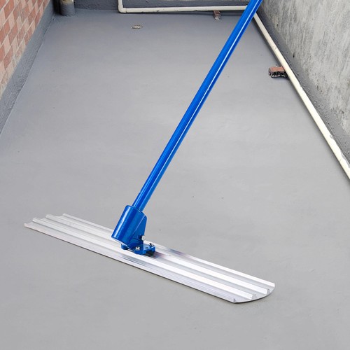 Bull float concrete - concrete,