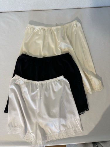 Vtg vanity fair - vanity,