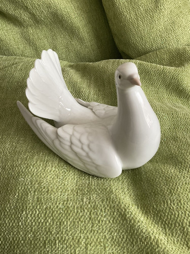 Lladro peaceful white - lladro,