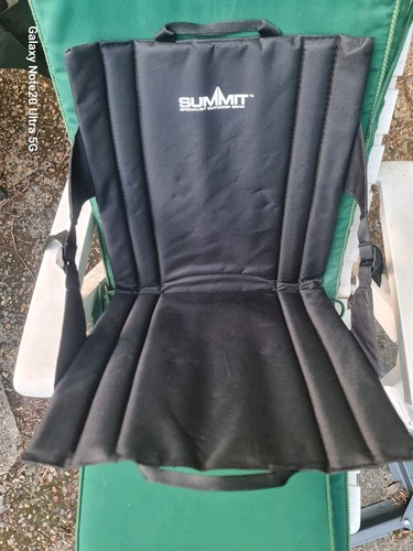 Summit branded black stadium