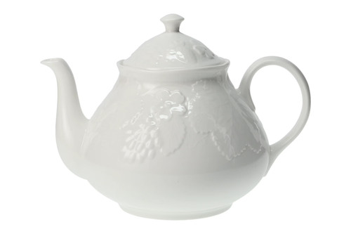 Wedgwood strawberry and vine - -,