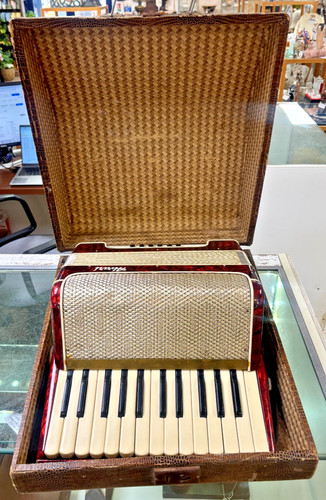 Vintage alvari bass piano - alvari,