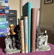 Vintage Lilliput Lane Style