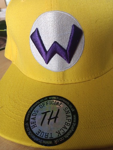 True heads snapback wario - heads,