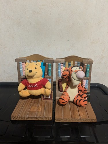 Winnie the pooh tigger - winnie, book