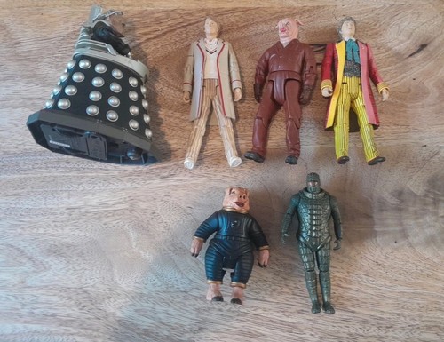 Small lot who - who, figures
