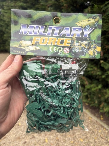 Toy soldier army men and - men,
