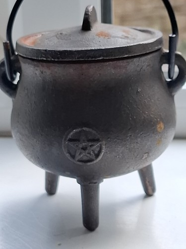 Mini cast iron cauldron - mini,