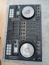 Traktor S4 MK3 DJ Controller 4