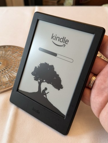Amazon kindle 8th generation - 8th,
